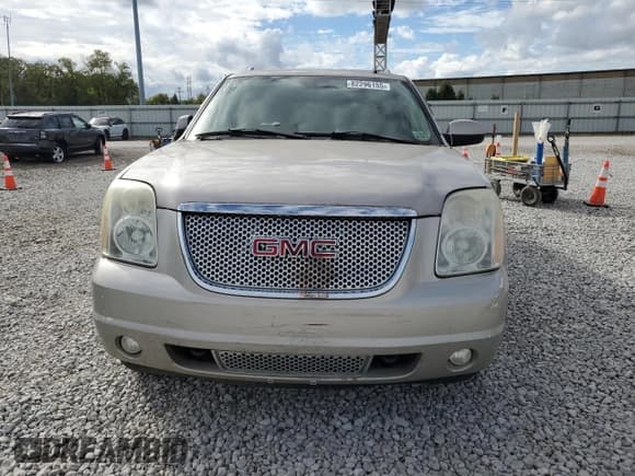 ✅ 2007 GMC Yukon XL • VIN: 1GKFK66837J297858 • Lot: 82296155. Wystawiony na Copart z przebiegiem 216 954 mil. Bezpłatny archiwum sprzedaży aukcyjnych z USA i szczegółowy raport historii pojazdu na DreamBid. Zdjęcie 5.