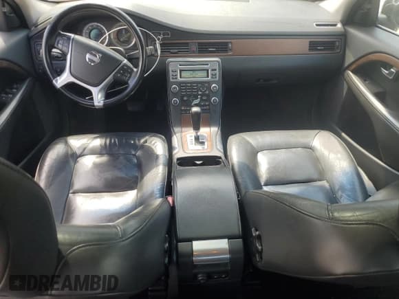 ✅ 2011 Volvo S80 3.2L • VIN: YV1940AS2B1135791 • Лот: 63181925. Опубликован ранее на Copart с пробегом 188 129 миль. Бесплатный доступ к архиву аукционных продаж из США и подробный отчёт об истории автомобиля на DreamBid. Изображение 8.