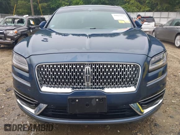 ✅ 2019 Lincoln Nautilus Reserve • VIN: 2LMPJ8L93KBL53791 • Lot: 39925917. Listed on IAAI with 54,939 mi. Free auction sales archive from the USA and detailed vehicle history report at DreamBid. Image 13.