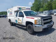 ✅ 2009 Chevrolet Silverado 2500HD Work Truck • VIN: 1GCHC49K59E135299 • Лот: 42578510. Опубликован ранее на IAAI с пробегом 318 438 миль. Бесплатный доступ к архиву аукционных продаж из США и подробный отчёт об истории автомобиля на DreamBid. Изображение 1.