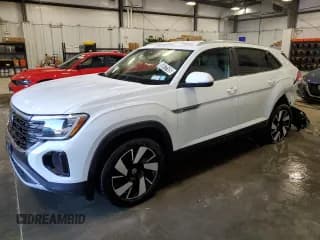 ✅ 2025 Volkswagen Atlas SE • VIN: 1V2HE2CA6SC202958 • Лот: 56972185. Опубликован ранее на Copart с пробегом 18 103 миль. Бесплатный доступ к архиву аукционных продаж из США и подробный отчёт об истории автомобиля на DreamBid. Изображение 1.