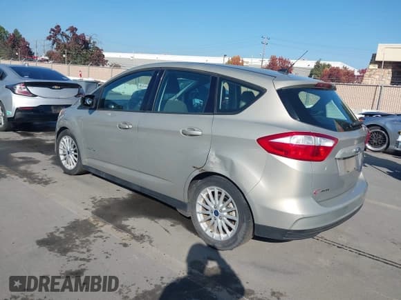 ✅ 2015 Ford C-Max SE • VIN: 1FADP5AU4FL109697 • Лот: 43836891. Опубликован ранее на IAAI с пробегом 102 888 миль. Бесплатный доступ к архиву аукционных продаж из США и подробный отчёт об истории автомобиля на DreamBid. Изображение 3.