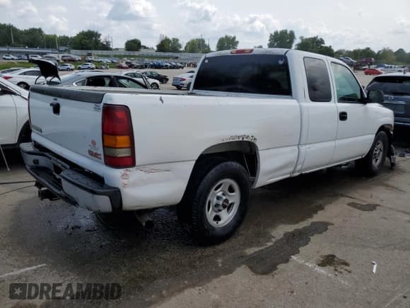 ✅ 2003 GMC Sierra 1500 • VIN: 2GTEC19X831409200 • Lot: 63047614. Wystawiony na Copart z przebiegiem Nie podano. Bezpłatny archiwum sprzedaży aukcyjnych z USA i szczegółowy raport historii pojazdu na DreamBid. Zdjęcie 3.