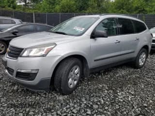 ✅ 2016 Chevrolet Traverse LS • VIN: 1GNKRFKDXGJ332556 • Lot: 62270784. Wystawiony na Copart z przebiegiem 100 099 mil. Bezpłatny archiwum sprzedaży aukcyjnych z USA i szczegółowy raport historii pojazdu na DreamBid. Zdjęcie 1.