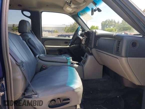 ✅ 2001 Chevrolet Suburban LT • VIN: 3GNGC26G41G224365 • Лот: 42482855. Опубликован ранее на IAAI с пробегом 204 930 миль. Бесплатный доступ к архиву аукционных продаж из США и подробный отчёт об истории автомобиля на DreamBid. Изображение 5.