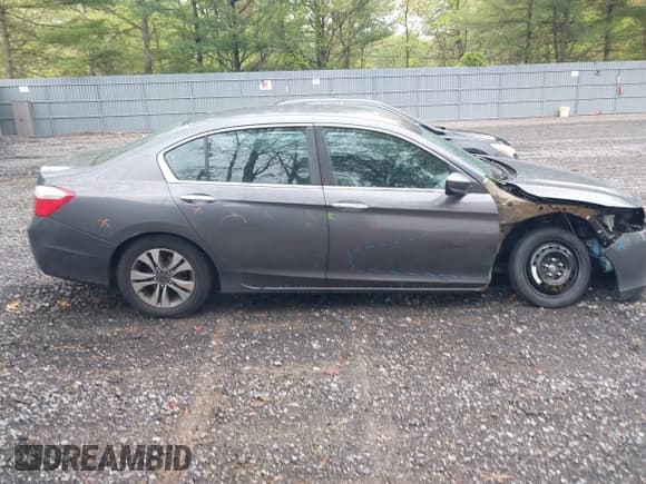 ✅ 2013 Honda Accord LX • VIN: 1HGCR2F35DA175717 • Лот: 42186170. Опубликован ранее на IAAI с пробегом 141 140 миль. Бесплатный доступ к архиву аукционных продаж из США и подробный отчёт об истории автомобиля на DreamBid. Изображение 13.