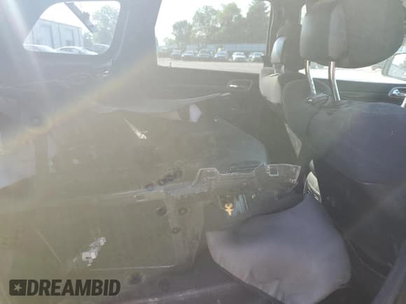 ✅ 2015 Jeep Grand Cherokee Laredo • VIN: 1C4RJFAG9FC133589 • Lot: 61612325. Listed on Copart with 176,982 mi. Free auction sales archive from the USA and detailed vehicle history report at DreamBid. Image 11.