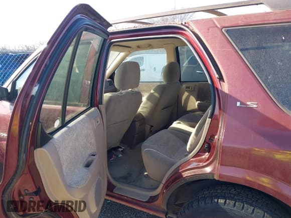 ✅ 2002 Isuzu Rodeo S • VIN: 4S2CK58W824301788 • Лот: 41216681. Опубликован ранее на IAAI с пробегом 171 615 миль. Бесплатный доступ к архиву аукционных продаж из США и подробный отчёт об истории автомобиля на DreamBid. Изображение 8.