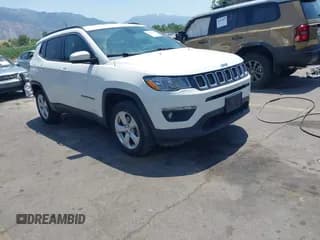 ✅ 2021 Jeep Compass Latitude • VIN: 3C4NJDBB9MT560794 • Lot: 42493171. Wystawiony na IAAI z przebiegiem 104 102 mil. Bezpłatny archiwum sprzedaży aukcyjnych z USA i szczegółowy raport historii pojazdu na DreamBid. Zdjęcie 1.