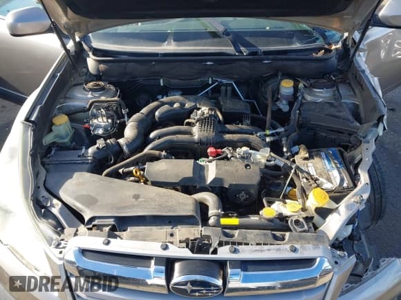 ✅ 2014 Subaru Outback Limited • VIN: 4S4BRBLC7E3325536 • Lot: 41209727. Listed on IAAI with 128,758 mi. Free auction sales archive from the USA and detailed vehicle history report at DreamBid. Image 10.