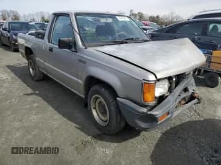 ✅ 1994 Mitsubishi Mighty Max • VIN: JA7LS21GXRP013712 • Lot: 44893085. Wystawiony na Copart z przebiegiem 287 441 mil. Bezpłatny archiwum sprzedaży aukcyjnych z USA i szczegółowy raport historii pojazdu na DreamBid. Zdjęcie 4.