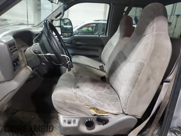 ✅ 2000 Ford F-250 XL • VIN: 1FTNX21SXYEB64948 • Lot: 55855625. Listed on Copart with 242,577 mi. Free auction sales archive from the USA and detailed vehicle history report at DreamBid. Image 7.