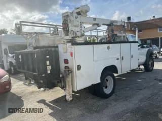 ✅ 2013 Ford F-550 XL • VIN: 1FDUF5GY4DEB60881 • Лот: 75916354. Опубликован ранее на Copart с пробегом 139 833 миль. Бесплатный доступ к архиву аукционных продаж из США и подробный отчёт об истории автомобиля на DreamBid. Изображение 4.