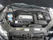 ✅ 2013 Volkswagen Eos Lux • VIN: WVWFW8AH3DV005858 • Lot: 51748545. Wystawiony na Copart z przebiegiem 76 624 mil. Bezpłatny archiwum sprzedaży aukcyjnych z USA i szczegółowy raport historii pojazdu na DreamBid. Zdjęcie 11.