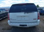 ✅ 2011 GMC Yukon XL • VIN: 1GKS2LE3XBR211183 • Lot: 42962222. Wystawiony na IAAI z przebiegiem 238 366 mil. Bezpłatny archiwum sprzedaży aukcyjnych z USA i szczegółowy raport historii pojazdu na DreamBid. Zdjęcie 16.