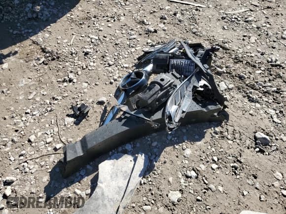 ✅ 2017 Mercedes-Benz CLS 550 • VIN: WDDLJ9BB9HA197923 • Lot: 46992075. Wystawiony na Copart z przebiegiem 76 945 mil. Bezpłatny archiwum sprzedaży aukcyjnych z USA i szczegółowy raport historii pojazdu na DreamBid. Zdjęcie 12.