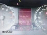 ✅ 2010 Audi A4 Premium Plus • VIN: WAUEFAFL8AN054143 • Lot: 42833312. Wystawiony na IAAI z przebiegiem 225 713 mil. Bezpłatny archiwum sprzedaży aukcyjnych z USA i szczegółowy raport historii pojazdu na DreamBid. Zdjęcie 7.