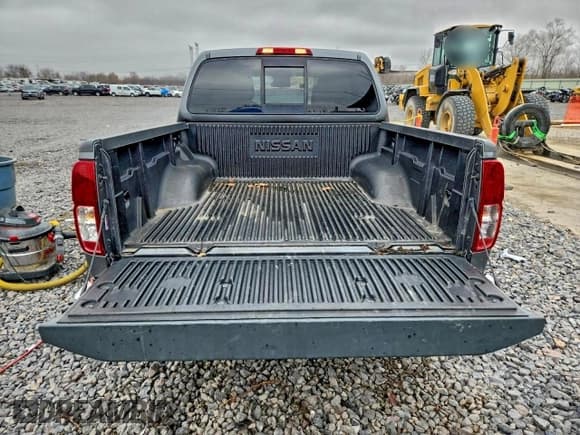 ✅ 2017 Nissan Frontier SV • VIN: 1N6DD0EV8HN728932 • Lot: 93293935. Listed on Copart with 93,169 mi. Free auction sales archive from the USA and detailed vehicle history report at DreamBid. Image 6.