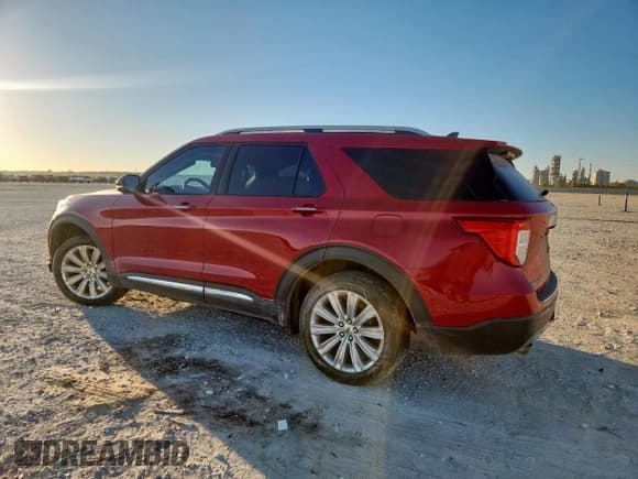 ✅ 2021 Ford Explorer Limited • VIN: 1FMSK7FH1MGB49812 • Lot: 92345395. Wystawiony na Copart z przebiegiem 75 121 mil. Bezpłatny archiwum sprzedaży aukcyjnych z USA i szczegółowy raport historii pojazdu na DreamBid. Zdjęcie 2.