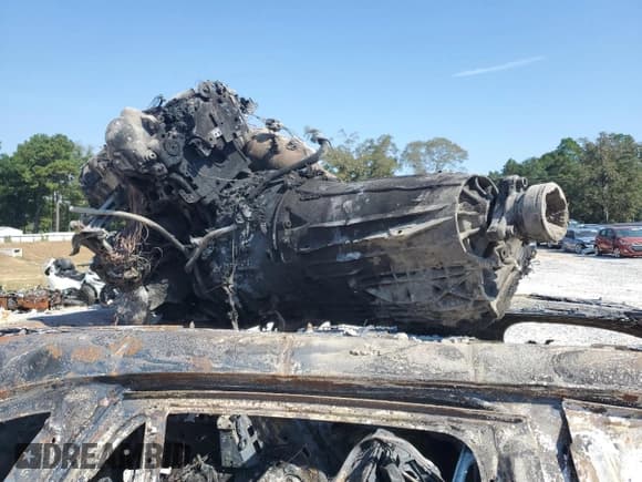 ✅ 2019 Mercedes-Benz GLC 300 • VIN: WDC0G4JB0K1000848 • Lot: 80749275. Wystawiony na Copart z przebiegiem Nie podano. Bezpłatny archiwum sprzedaży aukcyjnych z USA i szczegółowy raport historii pojazdu na DreamBid. Zdjęcie 12.