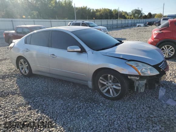 ✅ 2010 Nissan Altima SR • VIN: 1N4BL2AP6AN466873 • Lot: 85081995. Listed on Copart with 182,376 mi. Free auction sales archive from the USA and detailed vehicle history report at DreamBid. Image 4.