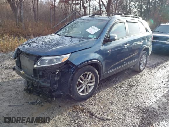 ✅ 2014 Kia Sorento LX • VIN: 5XYKT3A68EG441879 • Лот: 43689692. Опубликован ранее на IAAI с пробегом 110 022 миль. Бесплатный доступ к архиву аукционных продаж из США и подробный отчёт об истории автомобиля на DreamBid. Изображение 2.