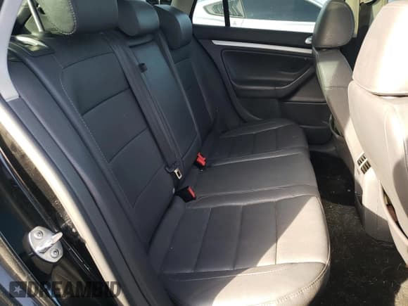 ✅ 2009 Volkswagen Jetta SE • VIN: 3VWTZ71K99M252459 • Lot: 77893704. Listed on Copart with 181,022 mi. Free auction sales archive from the USA and detailed vehicle history report at DreamBid. Image 11.