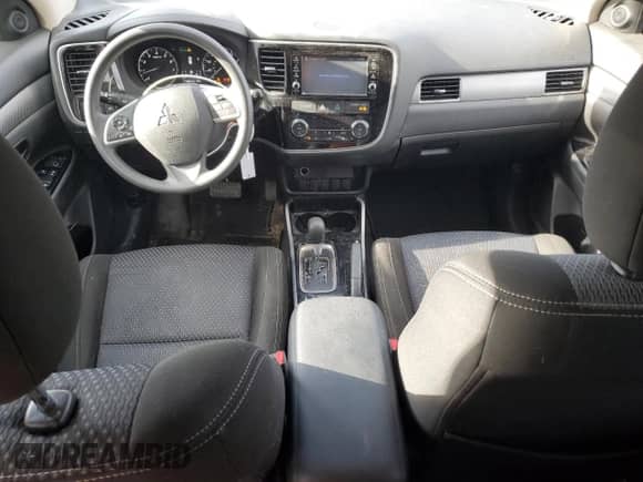 2018 Mitsubishi Outlander ES с VIN JA4AD2A37JZ011582, выставлен на аукционе Copart как лот 86881125 с пробегом 114 867 миль миль и Списание • Salvage title. История ставок и продаж доступна на DreamBid. Изображение 8.