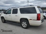 ✅ 2008 Chevrolet Suburban 2LT • VIN: 1GNFK16328R184691 • Lot: 81961984. Wystawiony na Copart z przebiegiem Nie podano. Bezpłatny archiwum sprzedaży aukcyjnych z USA i szczegółowy raport historii pojazdu na DreamBid. Zdjęcie 2.