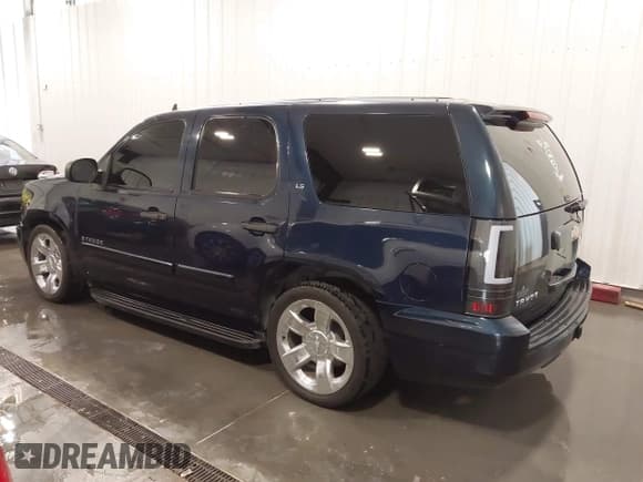 ✅ 2007 Chevrolet Tahoe LS • VIN: 1GNFC13C87R394003 • Lot: 42206597. Wystawiony na IAAI z przebiegiem 147 358 mil. Bezpłatny archiwum sprzedaży aukcyjnych z USA i szczegółowy raport historii pojazdu na DreamBid. Zdjęcie 3.