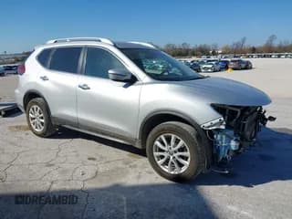 ✅ 2018 Nissan Rogue S • VIN: 5N1AT2MV2JC700353 • Лот: 43693991. Опубликован ранее на IAAI с пробегом 174 946 миль. Бесплатный доступ к архиву аукционных продаж из США и подробный отчёт об истории автомобиля на DreamBid. Изображение 1.