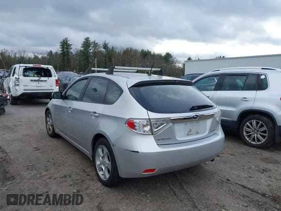 ✅ 2008 Subaru Impreza i • VIN: JF1GH61648H832327 • Lot: 43663007. Listed on IAAI with 266,375 mi. Free auction sales archive from the USA and detailed vehicle history report at DreamBid. Image 3.