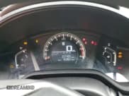 ✅ 2017 Honda CR-V LX • VIN: 7FARW5H32HE008507 • Lot: 80300025. Wystawiony na Copart z przebiegiem 97 489 mil. Bezpłatny archiwum sprzedaży aukcyjnych z USA i szczegółowy raport historii pojazdu na DreamBid. Zdjęcie 9.