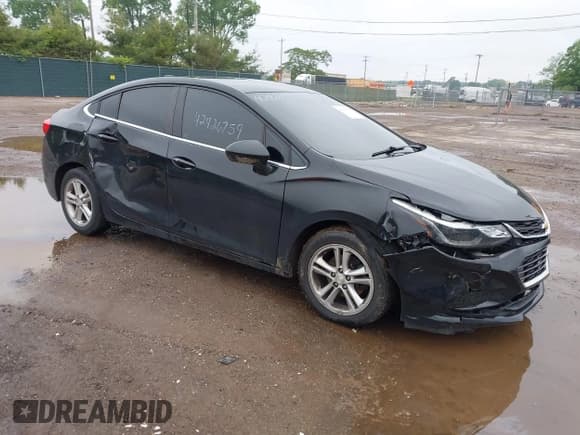 ✅ 2017 Chevrolet Cruze LT • VIN: 1G1BE5SM8H7263680 • Lot: 42426759. Listed on IAAI with 114,958 mi. Free auction sales archive from the USA and detailed vehicle history report at DreamBid. Image 1.