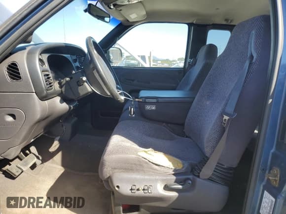 ✅ 2002 Dodge 2500 • VIN: 3B7KC236X2M268677 • Lot: 84469165. Listed on Copart with 222,479 mi. Free auction sales archive from the USA and detailed vehicle history report at DreamBid. Image 7.