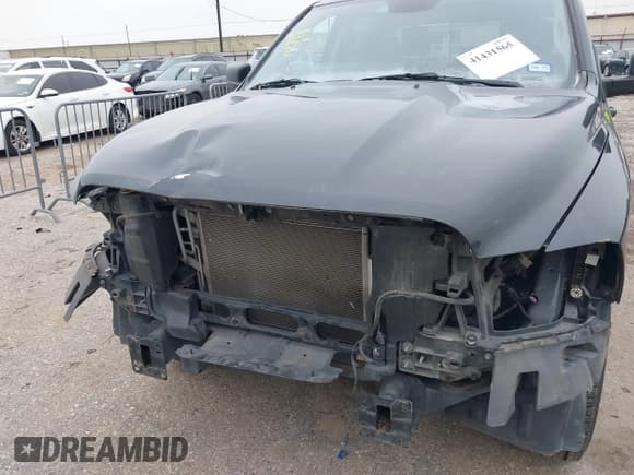 ✅ 2019 Ram 1500 SLT • VIN: 1C6RR6TT1KS683590 • Лот: 41431565. Опубликован ранее на IAAI с пробегом 82 350 миль. Бесплатный доступ к архиву аукционных продаж из США и подробный отчёт об истории автомобиля на DreamBid. Изображение 6.