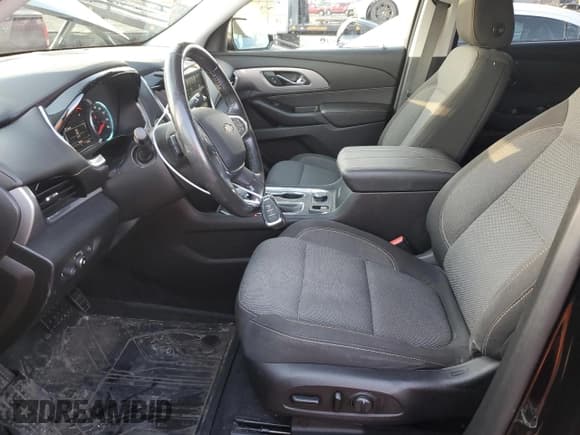 ✅ 2019 Chevrolet Traverse LT Cloth • VIN: 1GNERGKW2KJ293328 • Lot: 91915075. Wystawiony na Copart z przebiegiem 79 806 mil. Bezpłatny archiwum sprzedaży aukcyjnych z USA i szczegółowy raport historii pojazdu na DreamBid. Zdjęcie 7.