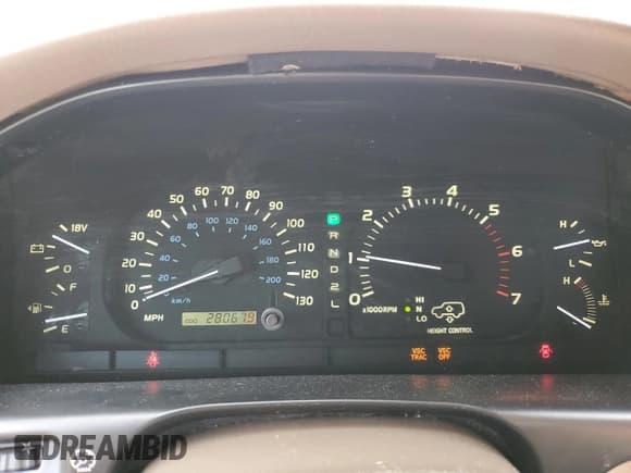 ✅ 2002 Lexus LX 470 • VIN: JTJHT00W423522126 • Лот: 56582855. Опубликован ранее на Copart с пробегом 280 679 миль. Бесплатный доступ к архиву аукционных продаж из США и подробный отчёт об истории автомобиля на DreamBid. Изображение 9.