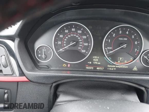 ✅ 2013 BMW 3 Series 328i xDrive • VIN: WBA3B3C59DF537627 • Lot: 43871931. Wystawiony na IAAI z przebiegiem 163 372 mil. Bezpłatny archiwum sprzedaży aukcyjnych z USA i szczegółowy raport historii pojazdu na DreamBid. Zdjęcie 15.