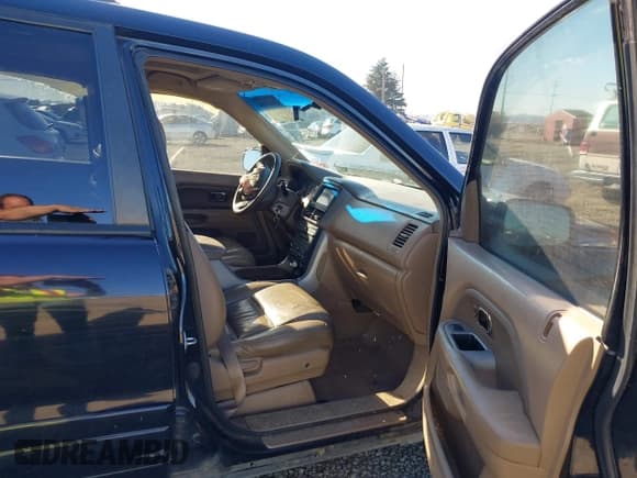 ✅ 2006 Honda Pilot EX-L • VIN: 2HKYF18756H552064 • Lot: 43443104. Wystawiony na IAAI z przebiegiem 250 205 mil. Bezpłatny archiwum sprzedaży aukcyjnych z USA i szczegółowy raport historii pojazdu na DreamBid. Zdjęcie 5.