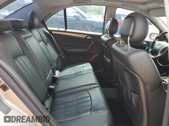 ✅ 2003 Mercedes-Benz C AMG • VIN: WDBRF65J03F382539 • Lot: 68867995. Wystawiony na Copart z przebiegiem 146 253 mil. Bezpłatny archiwum sprzedaży aukcyjnych z USA i szczegółowy raport historii pojazdu na DreamBid. Zdjęcie 10.