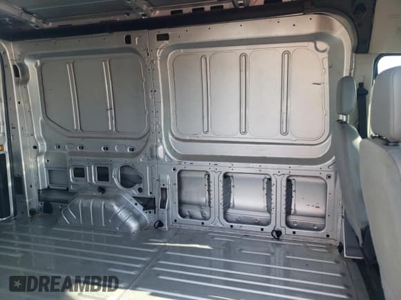 ✅ 2016 Ford Transit Cargo • VIN: 1FTYE1CM6GKA43720 • Lot: 63064055. Listed on Copart with 124,726 mi. Free auction sales archive from the USA and detailed vehicle history report at DreamBid. Image 11.