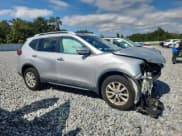 ✅ 2018 Nissan Rogue S • VIN: 5N1AT2MV7JC816857 • Lot: 89680065. Wystawiony na Copart z przebiegiem 83 323 mil. Bezpłatny archiwum sprzedaży aukcyjnych z USA i szczegółowy raport historii pojazdu na DreamBid. Zdjęcie 4.