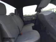 ✅ 2021 Ram 2500 Big Horn • VIN: 3C6UR5DL4MG555180 • Lot: 42532125. Wystawiony na IAAI z przebiegiem 66 210 mil. Bezpłatny archiwum sprzedaży aukcyjnych z USA i szczegółowy raport historii pojazdu na DreamBid. Zdjęcie 8.