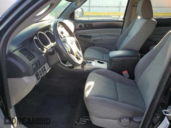 ✅ 2012 Toyota Tacoma • VIN: 3TMLU4EN5CM086033 • Lot: 87375995. Listed on Copart with 100,692 mi. Free auction sales archive from the USA and detailed vehicle history report at DreamBid. Image 7.