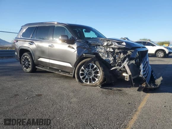 ✅ 2023 Toyota Sequoia Limited • VIN: 7SVAAABA1PX003221 • Lot: 82417355. Listed on Copart with 52,154 mi. Free auction sales archive from the USA and detailed vehicle history report at DreamBid. Image 4.