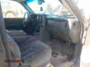 2005 GMC Sierra 1500 SLT with VIN 2GTEC13T351268321, listed as a IAAI auction lot 42891070 with 296,226 mi miles and . Bid and sale history available at DreamBid. Image 5.