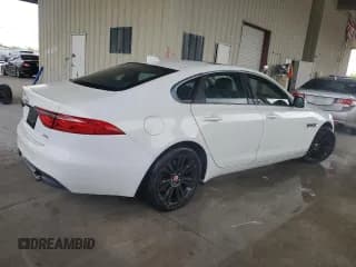 ✅ 2017 Jaguar XF 35t Premium • VIN: SAJBD4BV4HCY44941 • Лот: 62869184. Опубликован ранее на Copart с пробегом 65 914 миль. Бесплатный доступ к архиву аукционных продаж из США и подробный отчёт об истории автомобиля на DreamBid. Изображение 3.
