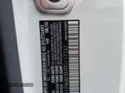 ✅ 2023 Mercedes-Benz C 300 • VIN: W1KWJ8DB7PG117132 • Lot: 71801424. Wystawiony na Copart z przebiegiem 8 867 mil. Bezpłatny archiwum sprzedaży aukcyjnych z USA i szczegółowy raport historii pojazdu na DreamBid. Zdjęcie 13.