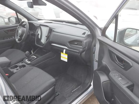✅ 2025 Subaru Forester Premium • VIN: JF2SLDBC5SH538293 • Lot: 41898976. Listed on IAAI with 424 mi. Free auction sales archive from the USA and detailed vehicle history report at DreamBid. Image 5.